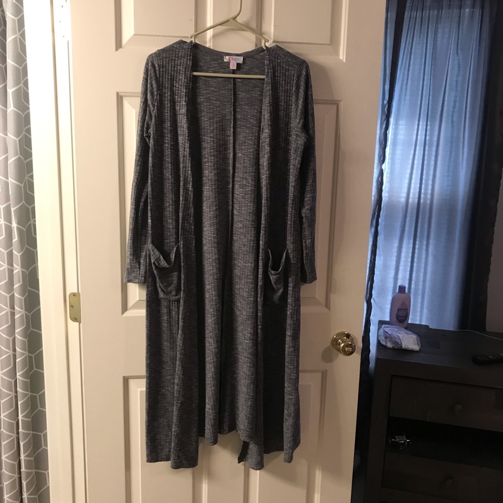 Size small gray sarah!